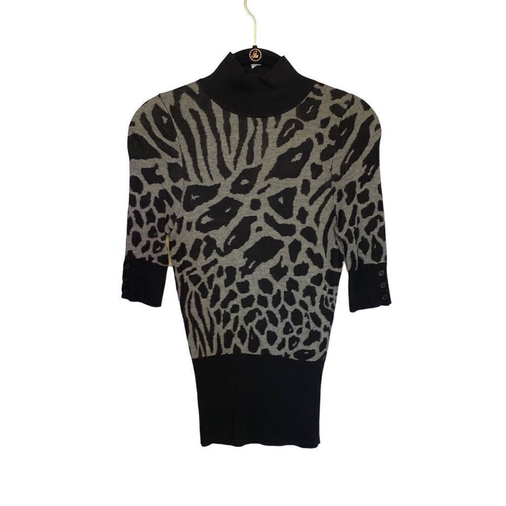 Express Design Studio‎ Knit Pull Over Top Size XS, Gray/Black Animal Print